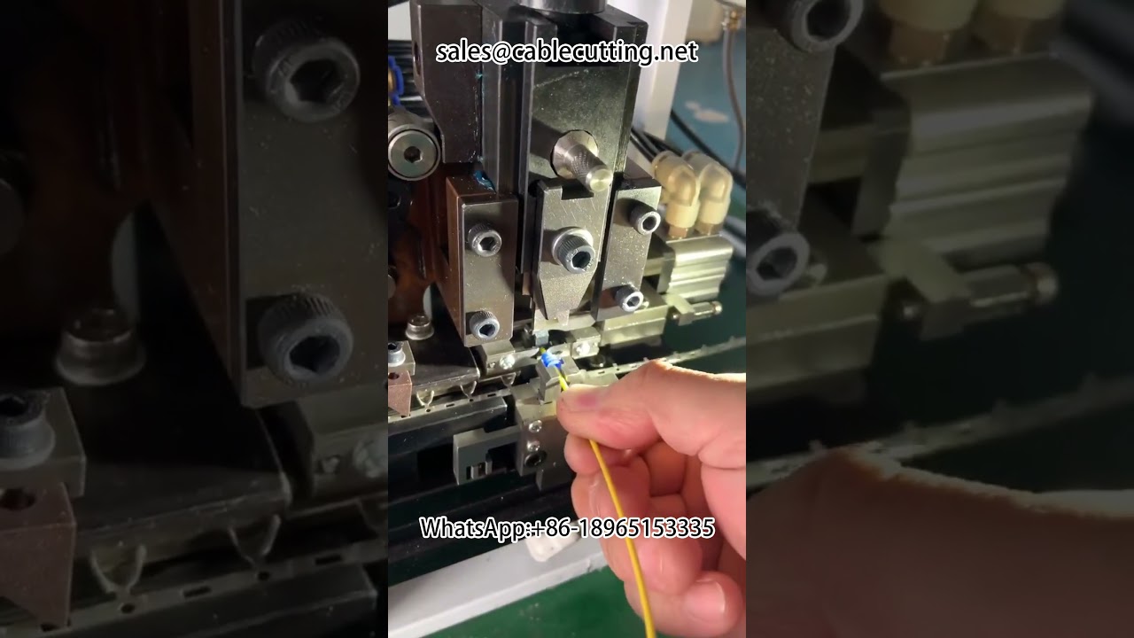Macchina Terminale Integrata per Spelatura e Crimpatura Automatica #Automazione #Attrezzatura