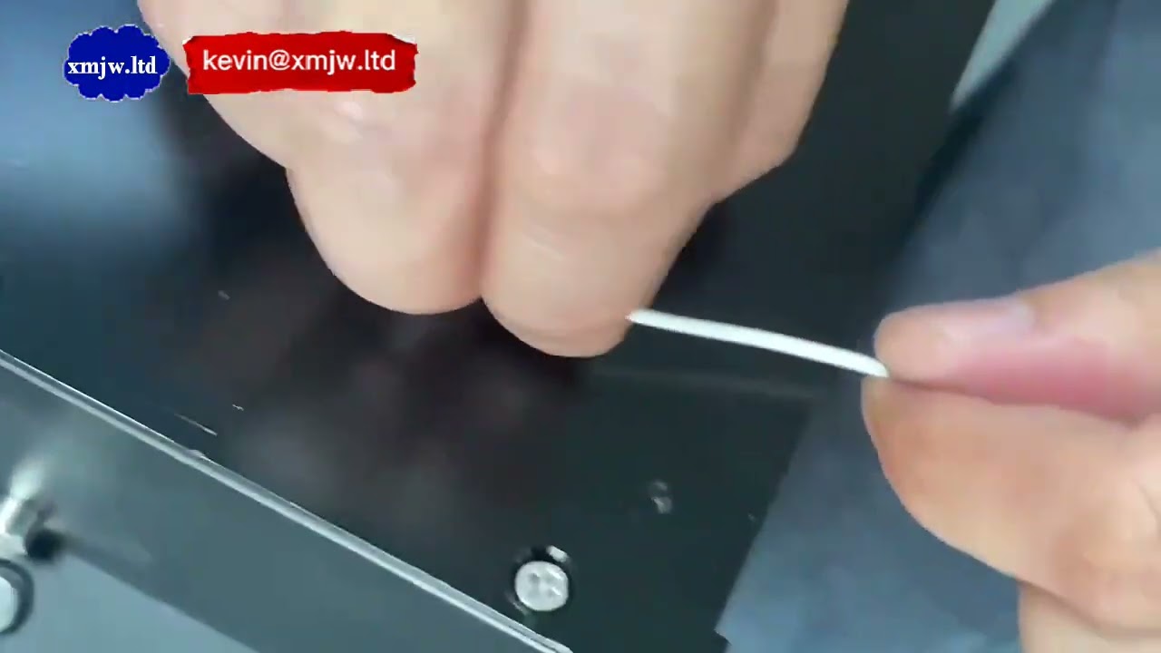 Macchina per spelatura laser per cavi a filo ultrafine - Precisione e automazione