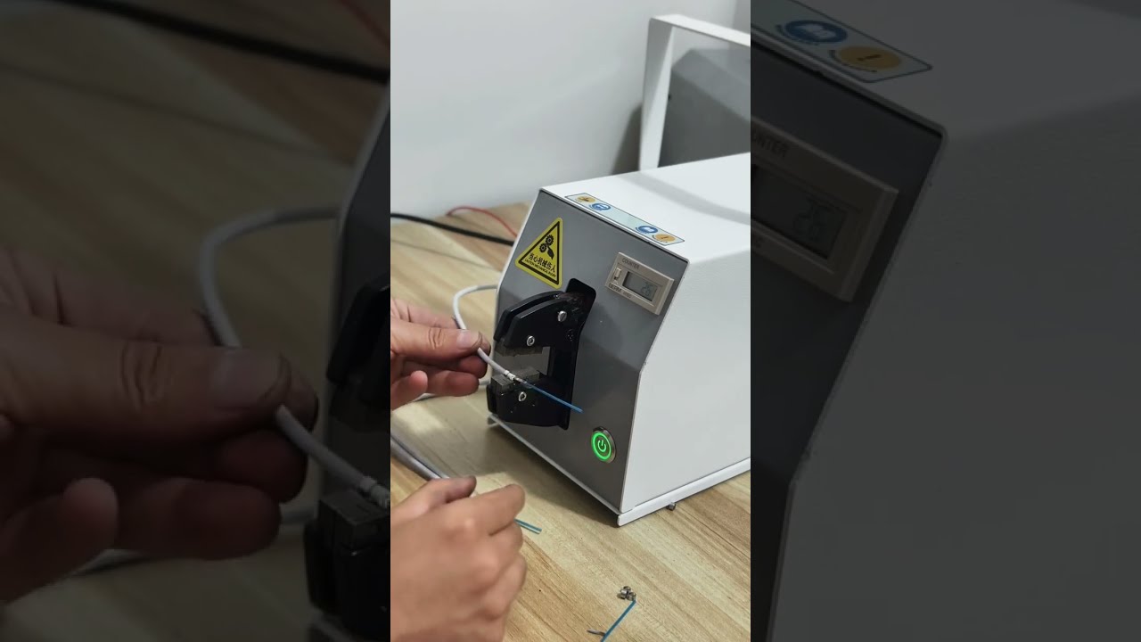 Crimpatrice Elettrica di Precisione per Accessori Medicali | Macchina Automatica #macchina #fabbrica