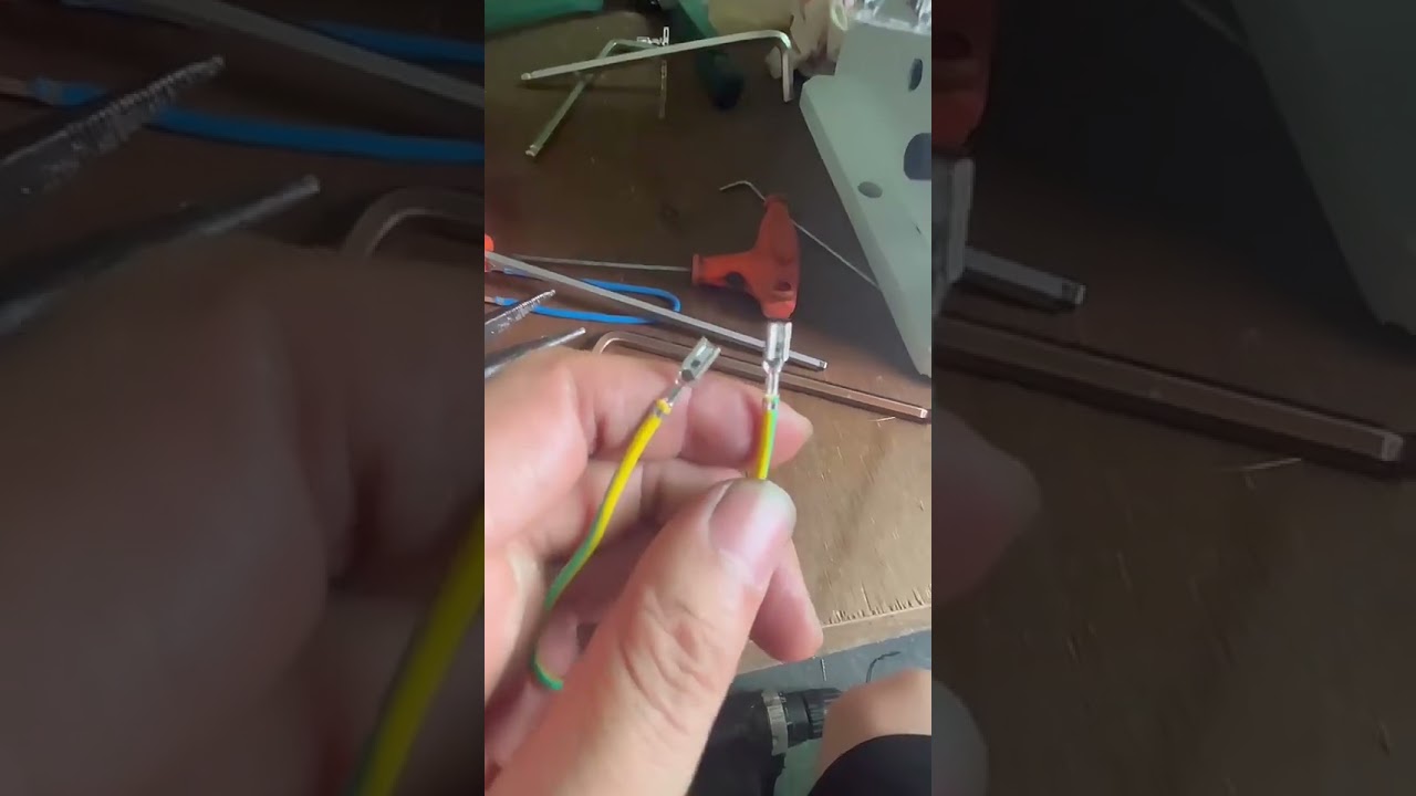 Crimpatrice Elettrica Semi-Automatica Super Silent 2T OTP - Attrezzo per Cavi e Terminali