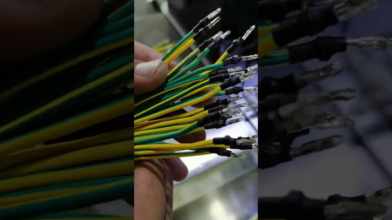 Inserimento guaina termorestringente su cavi crimpati | Macchina automatica per strippatura cavi