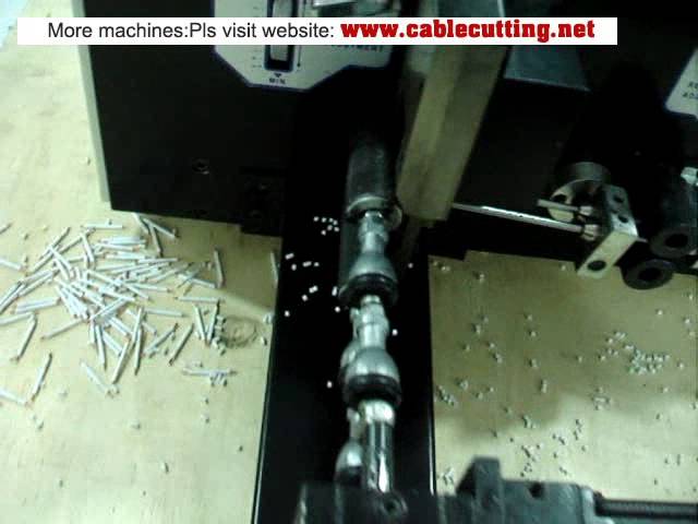 WPM-09T: Macchina automatica per spellare, tagliare e torcere cavi da 0,3 mm² (lunghezza minima 30 mm)