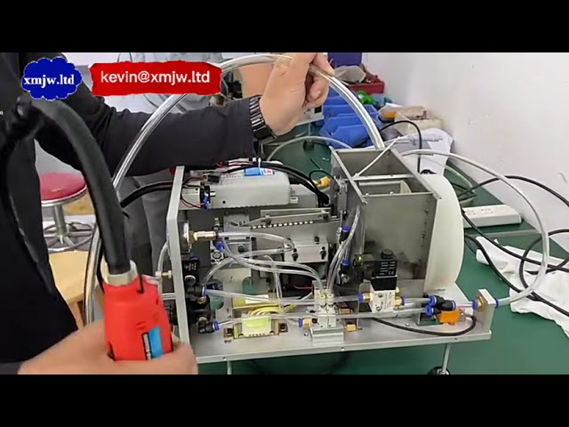 Macchina Avvitatrice Held: Precisione e Velocità per l'Automazione Industriale