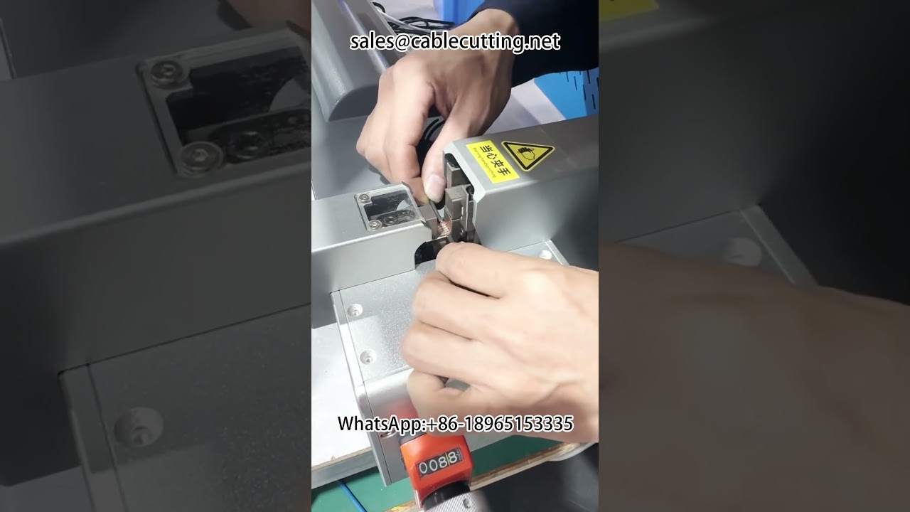 Saldatrice a ultrasuoni per terminali cablaggi: produzione automatizzata