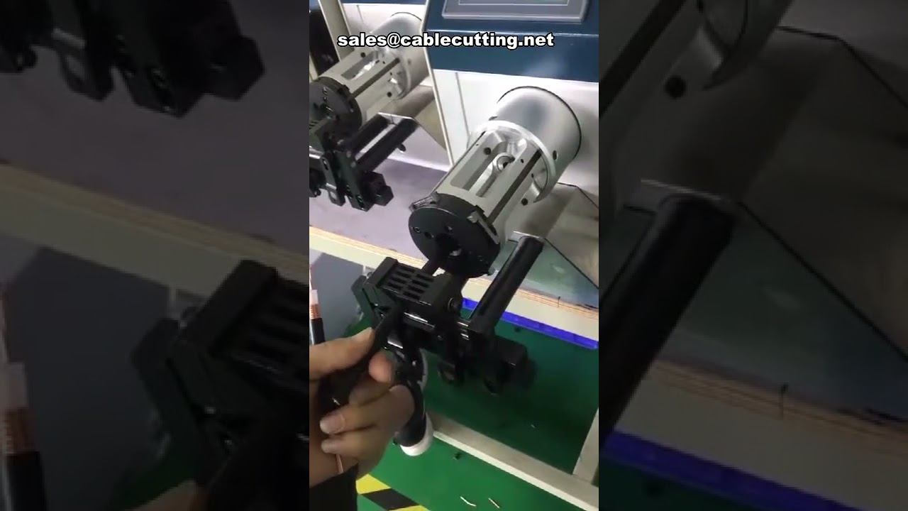 Macchina spellacavi per cavi coassiali – efficiente e precisa