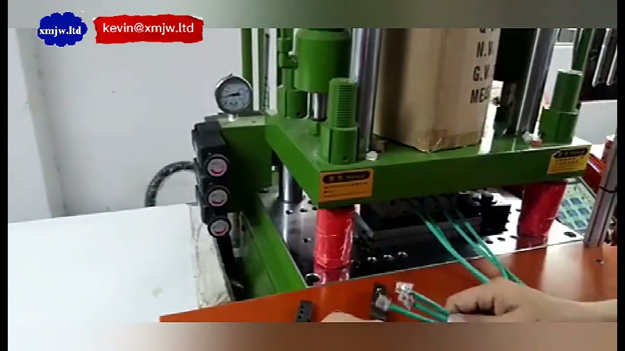 Macchina per iniezione plastica per cavi USB iPhone 1 metro: cavo di ricarica per accessori cellulari Amazon più venduti