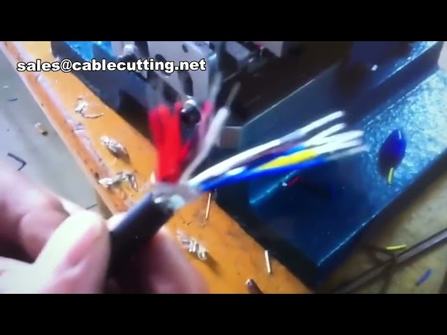 Macchina spellafili e attorcigliatrice pneumatica per 5 fili paralleli - Strip & Twist manuale
